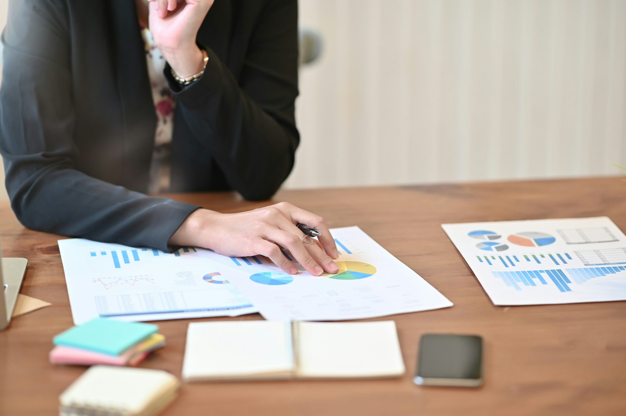 Hiring the Right Consultant, A Practical Guide for Smart Business Decisions